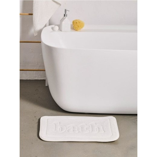 Sinsay - Dywanik łazienkowy z napisem Bath - biały Sinsay One Size Sinsay