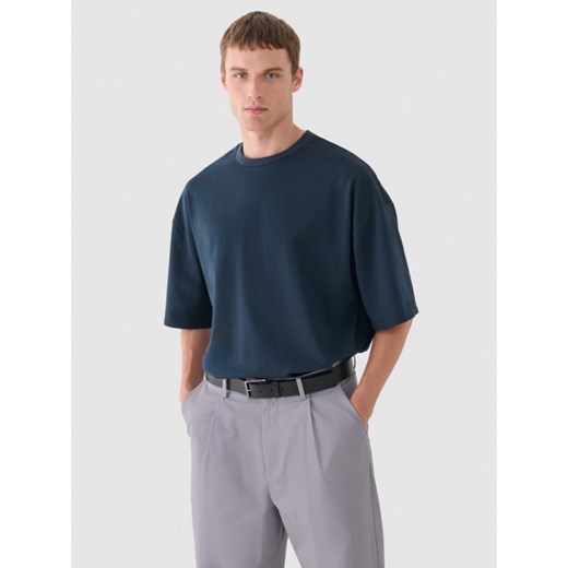 Męski t-shirt basic Outhorn OTHWAW24TTSHM2365 - granatowy ze sklepu Sportstylestory.com w kategorii T-shirty męskie - zdjęcie 184264012