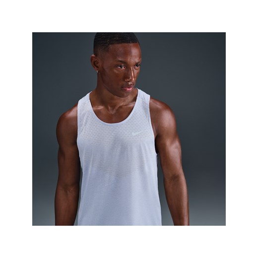 Męska koszulka bez rękawów do biegania Dri-FIT ADV Nike Stride - Szary ze sklepu Nike poland w kategorii T-shirty męskie - zdjęcie 184264483