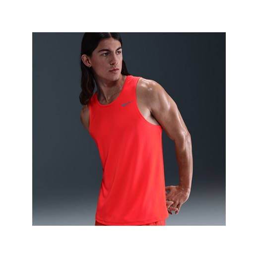 Męska koszulka bez rękawów do biegania Dri-FIT Nike Miler - Czerwony ze sklepu Nike poland w kategorii T-shirty męskie - zdjęcie 184264520