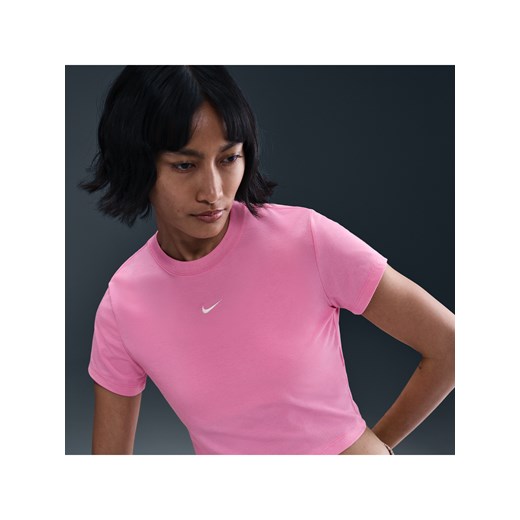 Damski T-shirt o krótkim kroju Nike Sportswear Chill Knit - Różowy ze sklepu Nike poland w kategorii Bluzki damskie - zdjęcie 184264962