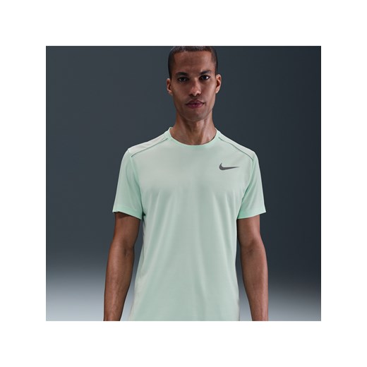 Męska koszulka z krótkim rękawem do biegania Nike Miler - Zieleń ze sklepu Nike poland w kategorii T-shirty męskie - zdjęcie 184265014