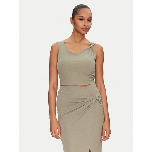 Guess Top W5GP22 KAQL2 Zielony Regular Fit ze sklepu MODIVO w kategorii Bluzki damskie - zdjęcie 184270593