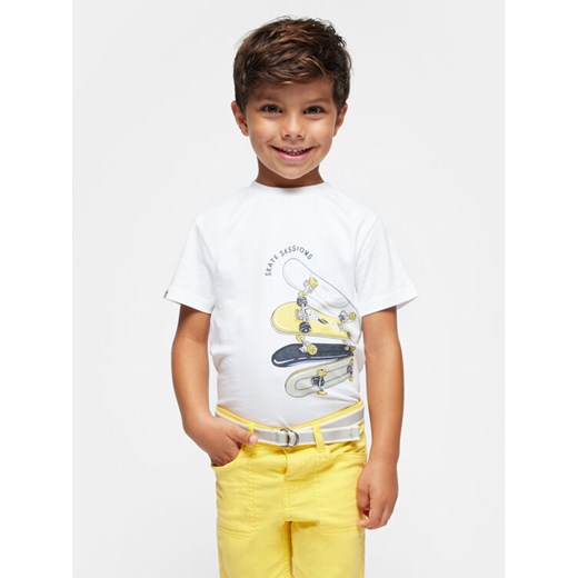 Mayoral T-Shirt 3017 Biały Regular Fit ze sklepu MODIVO w kategorii T-shirty chłopięce - zdjęcie 184277673
