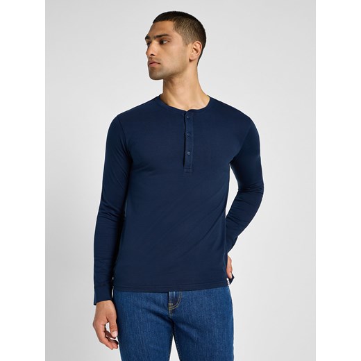 LEE MĘSKA KOSZULKA LONGSLEEVE LEE LS HENLEY INKY BLUE 112355567 ze sklepu YouNeedit.pl w kategorii T-shirty męskie - zdjęcie 184283564
