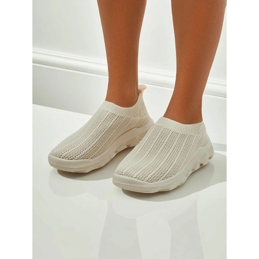 Royalfashion Wsuwane damskie materiałowe buty sportowe Perrey ze sklepu royalfashion.pl w kategorii Buty sportowe damskie - zdjęcie 184283871