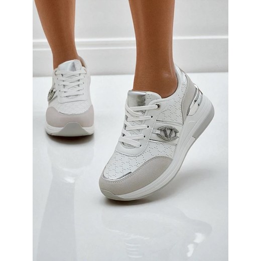 Royalfashion Sneakersy damskie na koturnie Capre ze sklepu royalfashion.pl w kategorii Buty sportowe damskie - zdjęcie 184283884