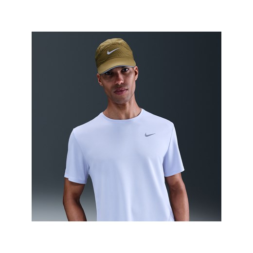 Męska koszulka z krótkim rękawem do biegania Nike Dri-FIT UV Miler - Szary ze sklepu Nike poland w kategorii T-shirty męskie - zdjęcie 184284134