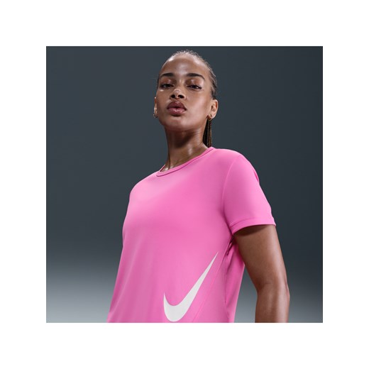 Damska koszulka z krótkim rękawem do biegania Dri-FIT Nike Tempo Swoosh Run - Różowy ze sklepu Nike poland w kategorii Bluzki damskie - zdjęcie 184284251