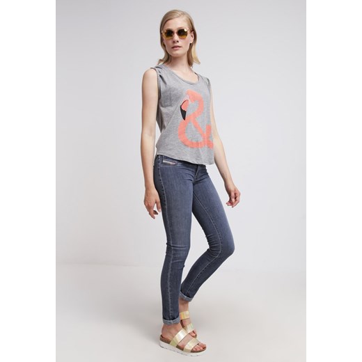 Vero Moda VMMINO Tshirt z nadrukiem light grey zalando bezowy bawełna