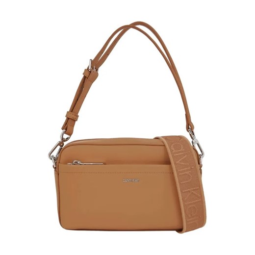 Calvin Klein Listonoszka ze sklepu Gomez Fashion Store w kategorii Listonoszki - zdjęcie 184301112