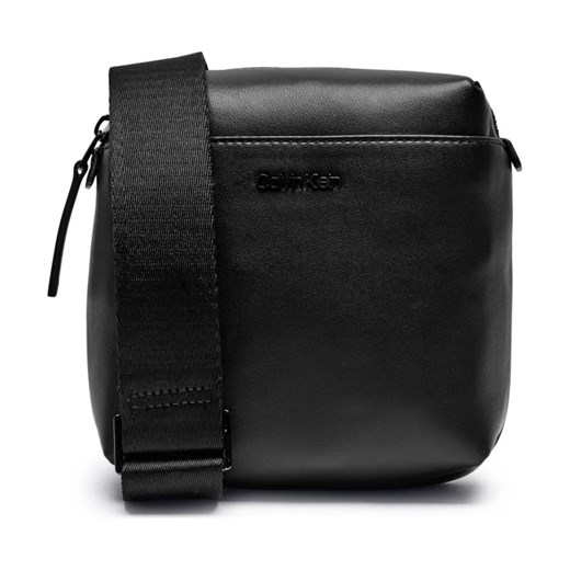 Calvin Klein Reporterka CLEAN ESSENTIAL CUBE ze sklepu Gomez Fashion Store w kategorii Torby męskie - zdjęcie 184307810