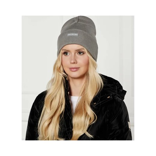 Calvin Klein Jeans Czapka ze sklepu Gomez Fashion Store w kategorii Czapki zimowe damskie - zdjęcie 184315490
