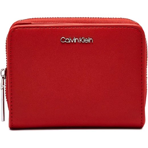 Calvin Klein Portfel MUST ze sklepu Gomez Fashion Store w kategorii Portfele damskie - zdjęcie 184320121