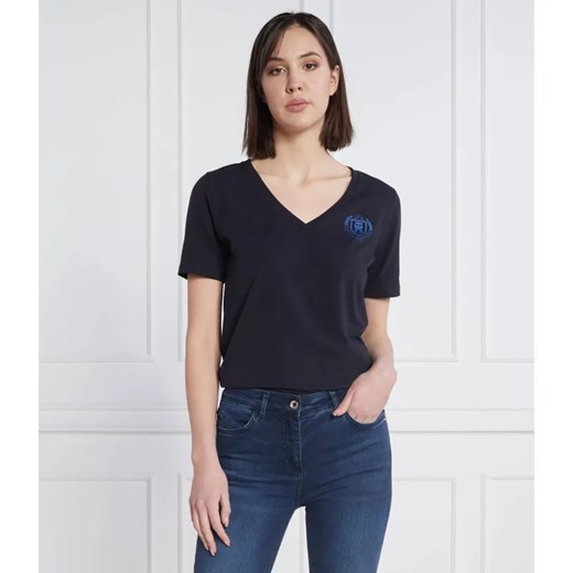 Tommy Hilfiger T-shirt CREST V-NK | Regular Fit ze sklepu Gomez Fashion Store w kategorii Bluzki damskie - zdjęcie 184322502