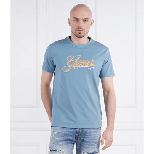 GUESS T-shirt SS CN GUESS 3D EMBRO | Regular Fit ze sklepu Gomez Fashion Store w kategorii T-shirty męskie - zdjęcie 184325054