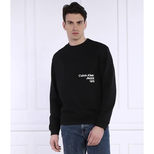 Calvin Klein Jeans Bluza DIFFUSED LOGO CREW NECK | Loose fit ze sklepu Gomez Fashion Store w kategorii Bluzy męskie - zdjęcie 184334713