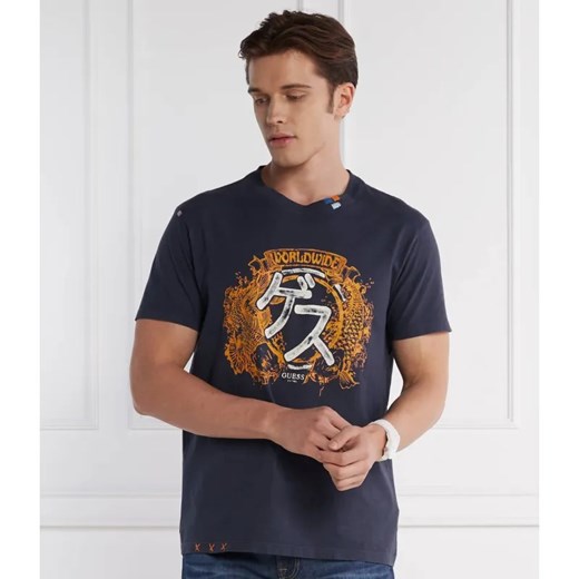 GUESS T-shirt JAPANESE IDEOG | Regular Fit ze sklepu Gomez Fashion Store w kategorii T-shirty męskie - zdjęcie 184335381