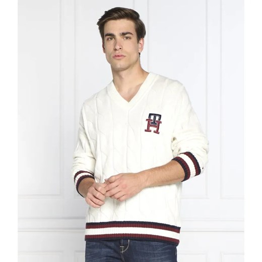Tommy Hilfiger Wełniany sweter MONOGRAM CABLE CRICKET | Oversize fit ze sklepu Gomez Fashion Store w kategorii Swetry męskie - zdjęcie 184335861