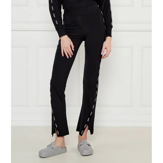 Hugo Bodywear Spodnie dresowe HANNA | Regular Fit ze sklepu Gomez Fashion Store w kategorii Spodnie damskie - zdjęcie 184338804