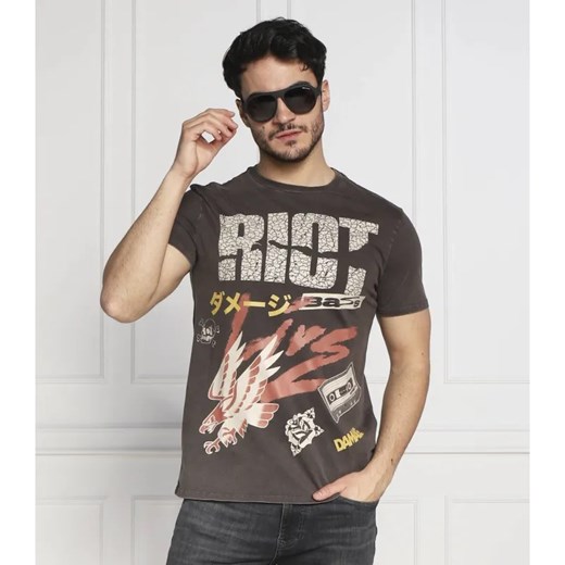 GUESS T-shirt RIOT TOUR | Regular Fit ze sklepu Gomez Fashion Store w kategorii T-shirty męskie - zdjęcie 184343081