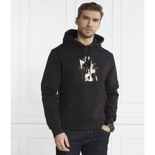 Calvin Klein Bluza CAMO LOGO | Regular Fit ze sklepu Gomez Fashion Store w kategorii Bluzy męskie - zdjęcie 184347683