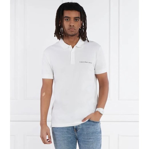 Calvin Klein Jeans Polo INSTITUTIONAL | Regular Fit ze sklepu Gomez Fashion Store w kategorii T-shirty męskie - zdjęcie 184354883