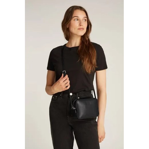 Tommy Jeans Listonoszka Tommy Jeans One Size okazja Gomez Fashion Store