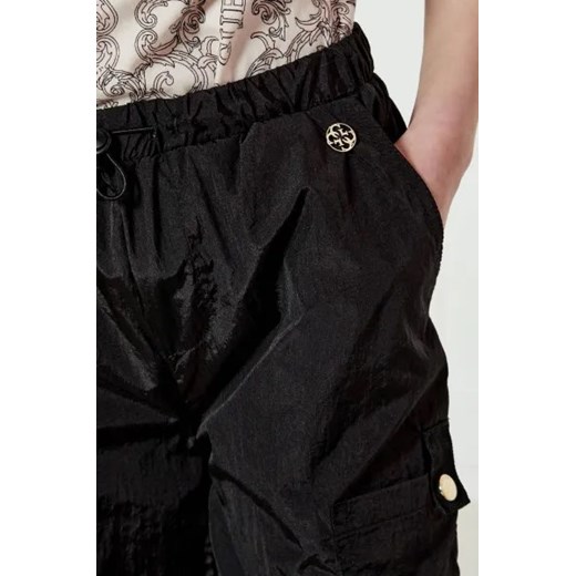 Guess Spodnie | Relaxed fit Guess 140 promocyjna cena Gomez Fashion Store