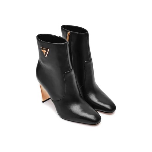 Botki Guess na zimę z tworzywa sztucznego 