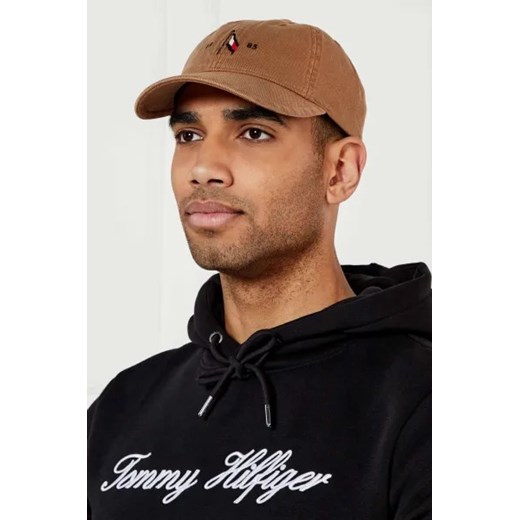Tommy Hilfiger Bejsbolówka SEASONAL FLAG Tommy Hilfiger OS Gomez Fashion Store wyprzedaż