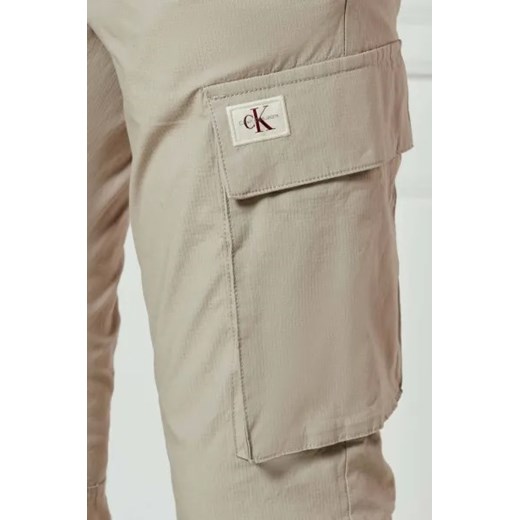 Calvin Klein Jeans Spodnie cargo ATMOSPHERE | Skinny fit 32 promocyjna cena Gomez Fashion Store