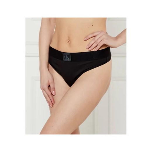 Calvin Klein Underwear Stringi ze sklepu Gomez Fashion Store w kategorii Majtki damskie - zdjęcie 184503822