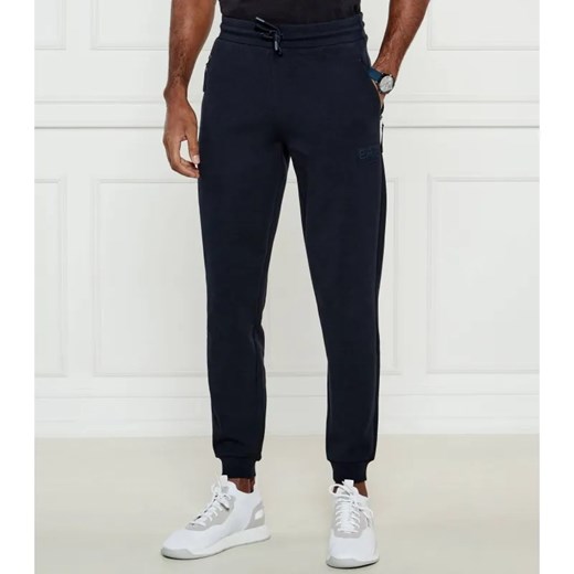 EA7 Spodnie dresowe | Regular Fit ze sklepu Gomez Fashion Store w kategorii Spodnie męskie - zdjęcie 184506540