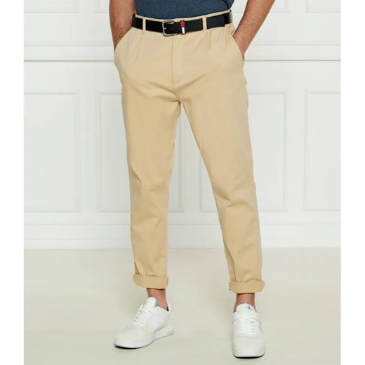 Tommy Jeans Spodnie Isaac | Slim Fit ze sklepu Gomez Fashion Store w kategorii Spodnie męskie - zdjęcie 184507151