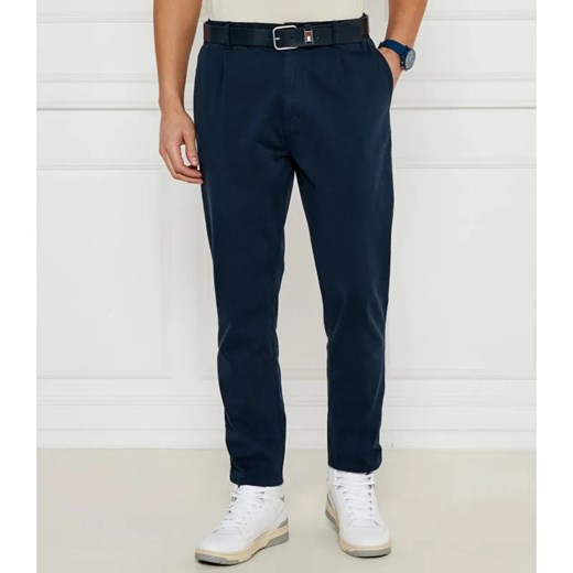 Tommy Jeans Spodnie Isaac | Slim Fit ze sklepu Gomez Fashion Store w kategorii Spodnie męskie - zdjęcie 184507243