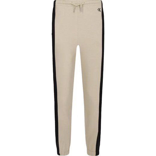 Calvin Klein Jeans Spodnie dresowe | Regular Fit ze sklepu Gomez Fashion Store w kategorii Spodnie chłopięce - zdjęcie 184507480