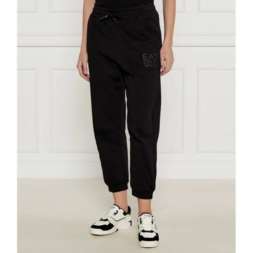 EA7 Spodnie dresowe | Regular Fit ze sklepu Gomez Fashion Store w kategorii Spodnie damskie - zdjęcie 184509232