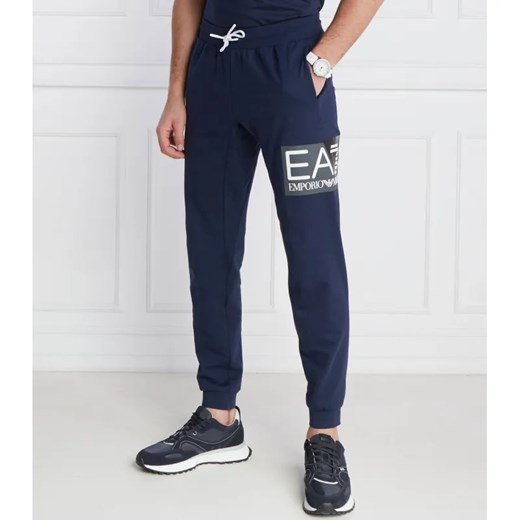 EA7 Spodnie dresowe | Regular Fit ze sklepu Gomez Fashion Store w kategorii Spodnie męskie - zdjęcie 184510104