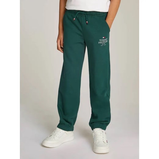 Tommy Hilfiger Spodnie dresowe | Regular Fit ze sklepu Gomez Fashion Store w kategorii Spodnie chłopięce - zdjęcie 184510893