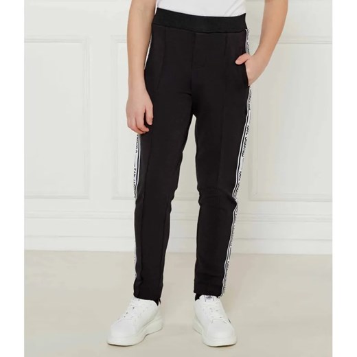 Karl Lagerfeld Kids Spodnie dresowe | Regular Fit ze sklepu Gomez Fashion Store w kategorii Spodnie chłopięce - zdjęcie 184511554
