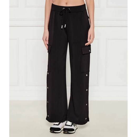 Michael Kors Spodnie cargo | Regular Fit ze sklepu Gomez Fashion Store w kategorii Spodnie damskie - zdjęcie 184511751