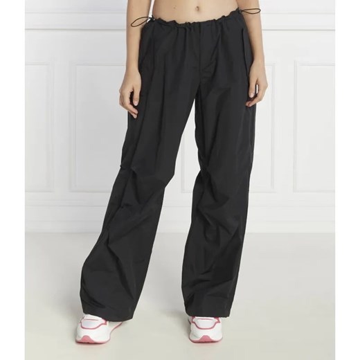 Tommy Jeans Spodnie | Relaxed fit ze sklepu Gomez Fashion Store w kategorii Spodnie damskie - zdjęcie 184512553