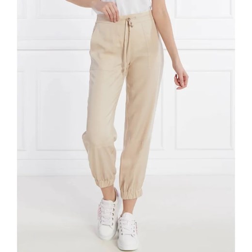 Joop! Spodnie jogger 58 JW242P179 | Regular Fit ze sklepu Gomez Fashion Store w kategorii Spodnie damskie - zdjęcie 184512821