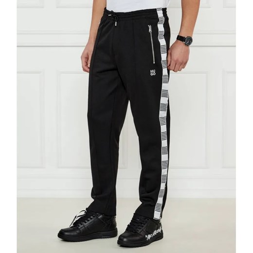 HUGO Spodnie dresowe Deyami | Relaxed fit ze sklepu Gomez Fashion Store w kategorii Spodnie męskie - zdjęcie 184514711