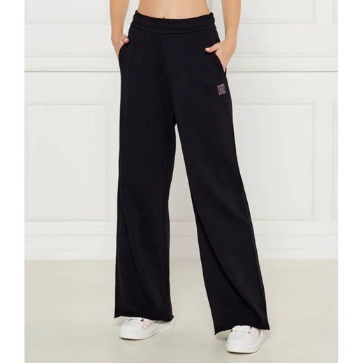 HUGO Spodnie dresowe Nasueda | Relaxed fit ze sklepu Gomez Fashion Store w kategorii Spodnie damskie - zdjęcie 184515931