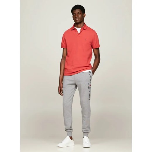 Tommy Hilfiger Spodnie dresowe | Regular Fit ze sklepu Gomez Fashion Store w kategorii Spodnie męskie - zdjęcie 184516492