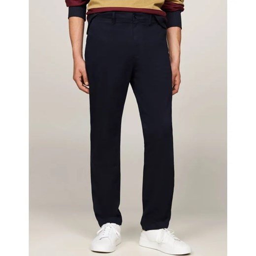 Tommy Hilfiger Spodnie chino | Regular Fit ze sklepu Gomez Fashion Store w kategorii Spodnie męskie - zdjęcie 184517061