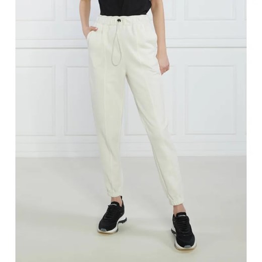 Calvin Klein Performance Spodnie dresowe | Regular Fit ze sklepu Gomez Fashion Store w kategorii Spodnie damskie - zdjęcie 184517892