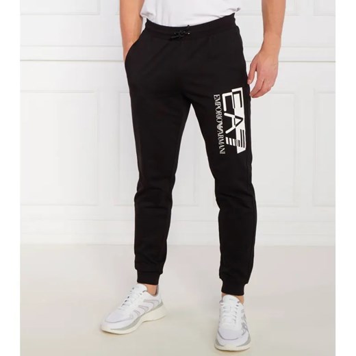EA7 Spodnie dresowe | Regular Fit ze sklepu Gomez Fashion Store w kategorii Spodnie męskie - zdjęcie 184518264
